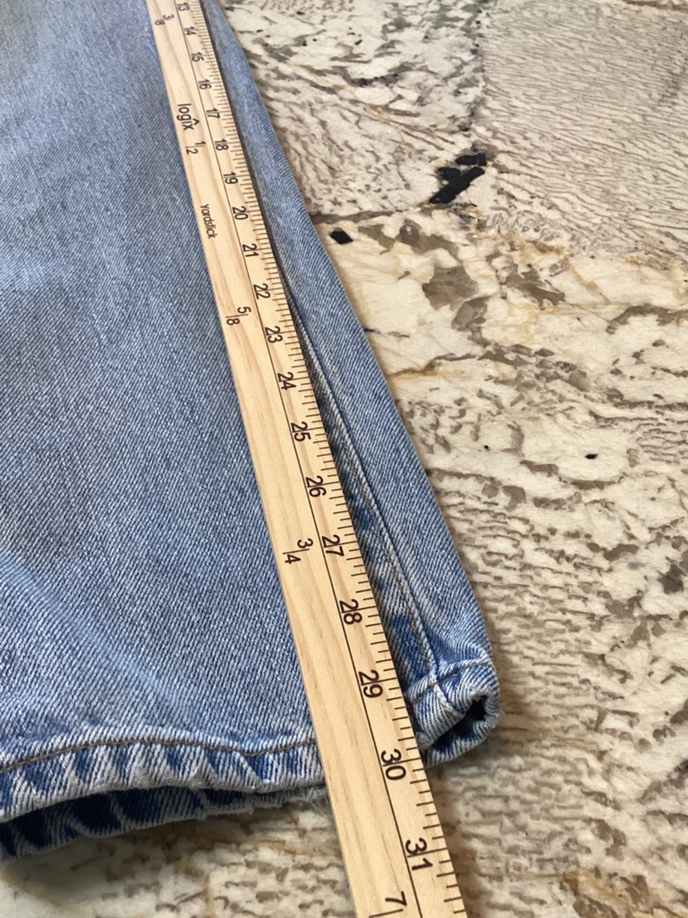 Vintage Levi’s 550 Classic Relaxed Tapered Leg Jeans Light Wash Y2K 2003 8 Med - Picture 8 of 12